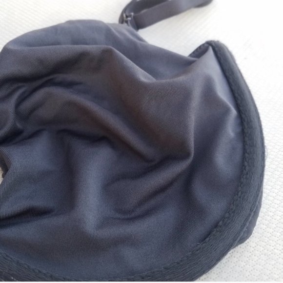 VS Unlined Plunge Bra - Picture 7 of 7